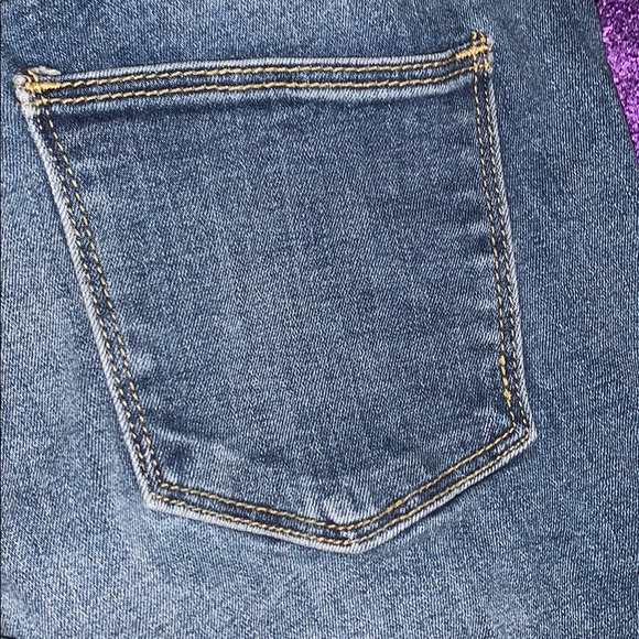 Universal Thread Capris - Picture 4 of 4